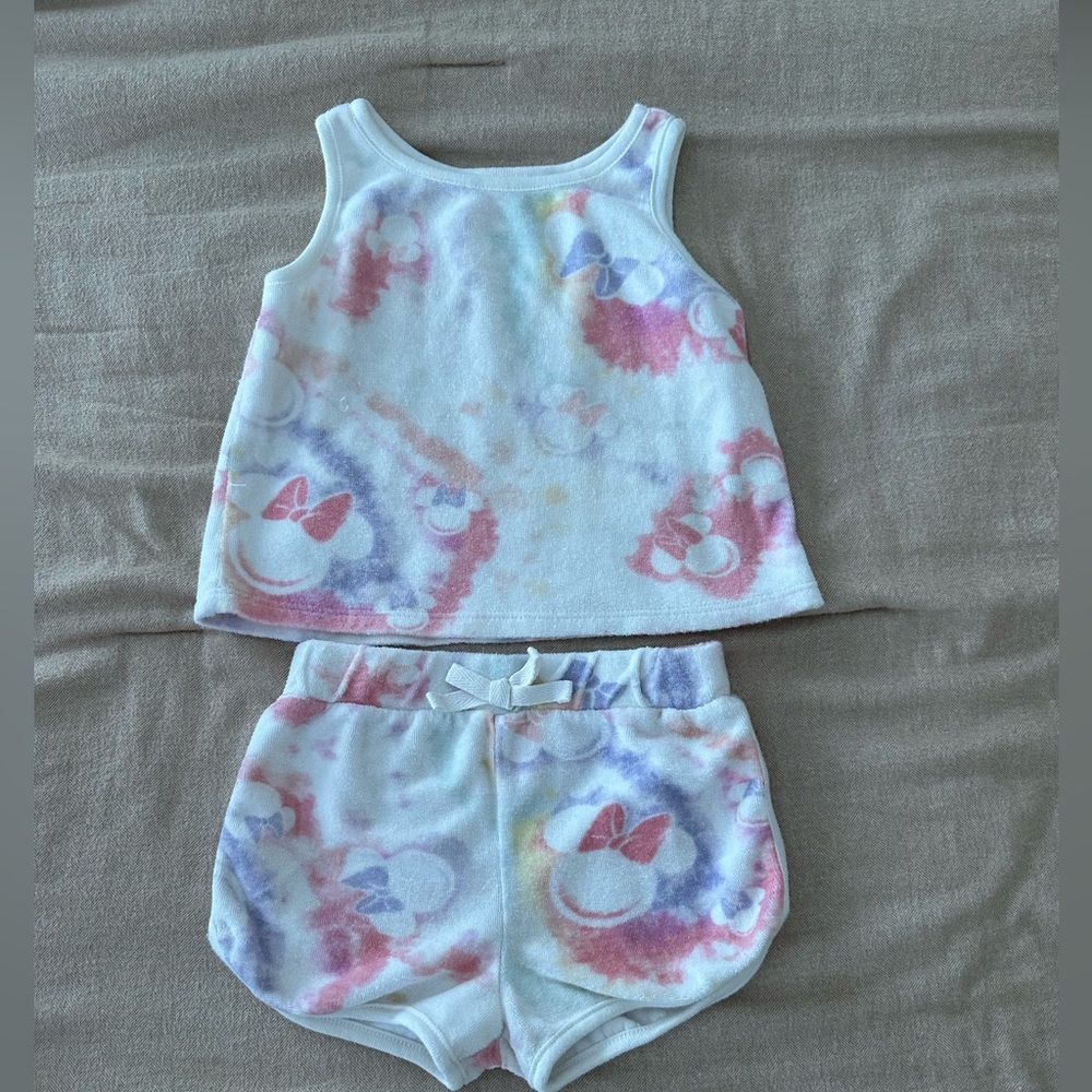 Disney Minnie top and shorts set 3T